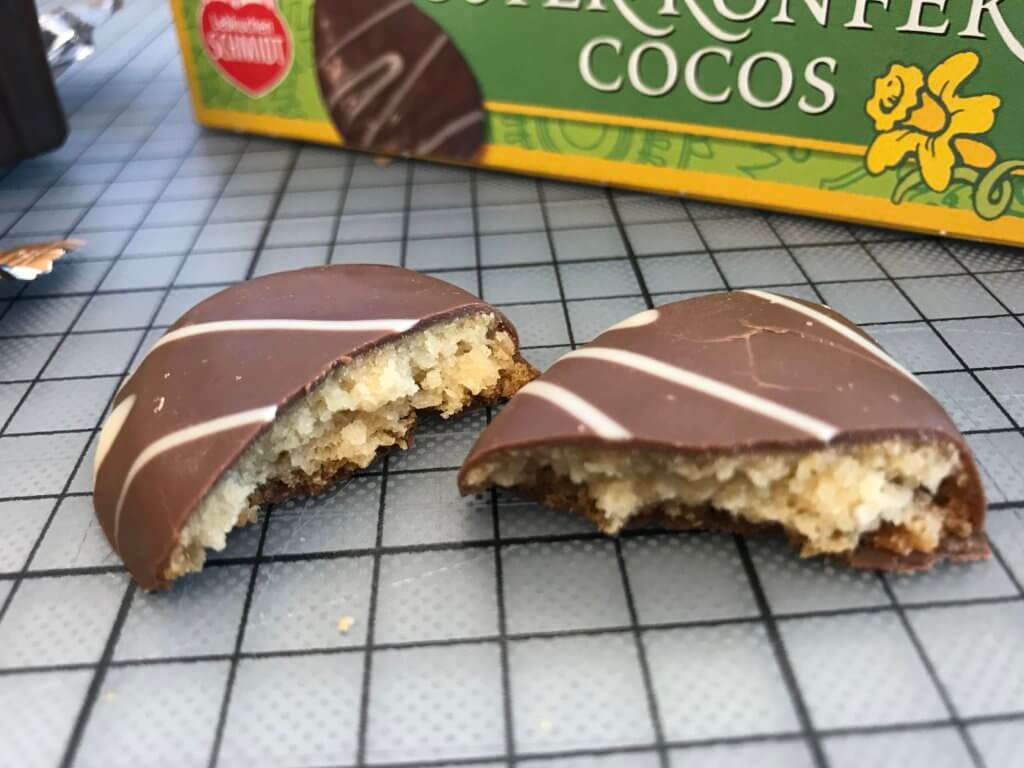 Lebkuchen Schmidt – Osterkonfekt Cocos - so sieht es innen aus